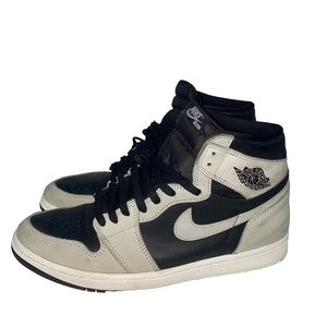 Jordan 1 Retro Shadow’s size 11.5